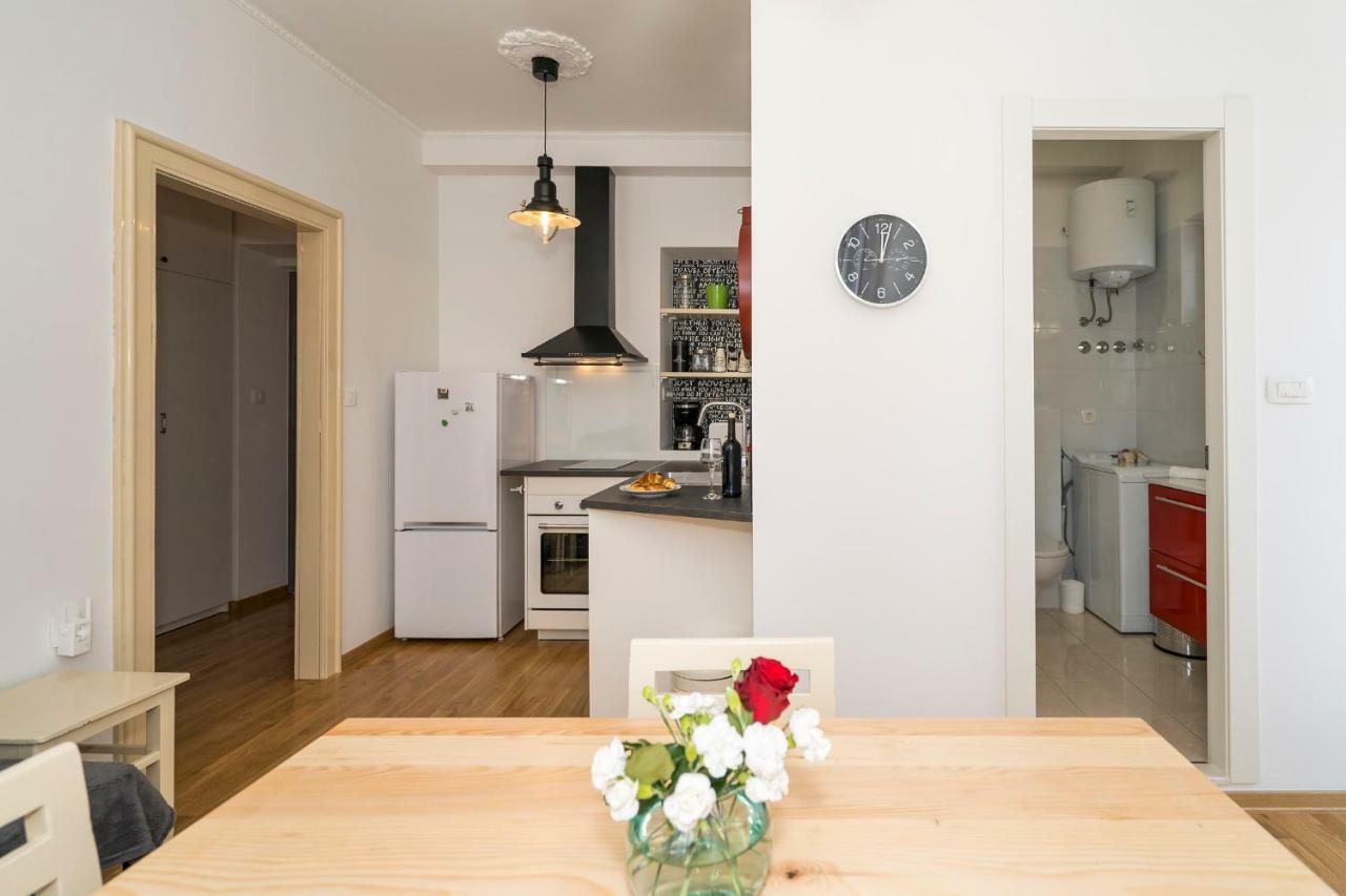 Apartment Dinka With Terrace スプリト エクステリア 写真